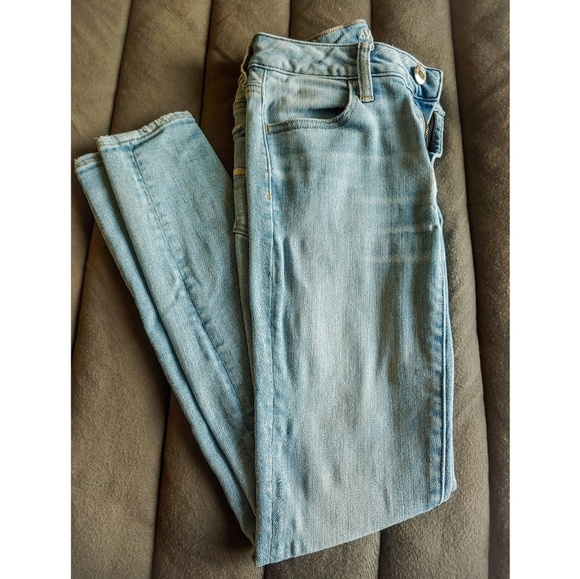 American Eagle Outfitters Denim - 2/$25!! American Eagle Super Stretch Jeans